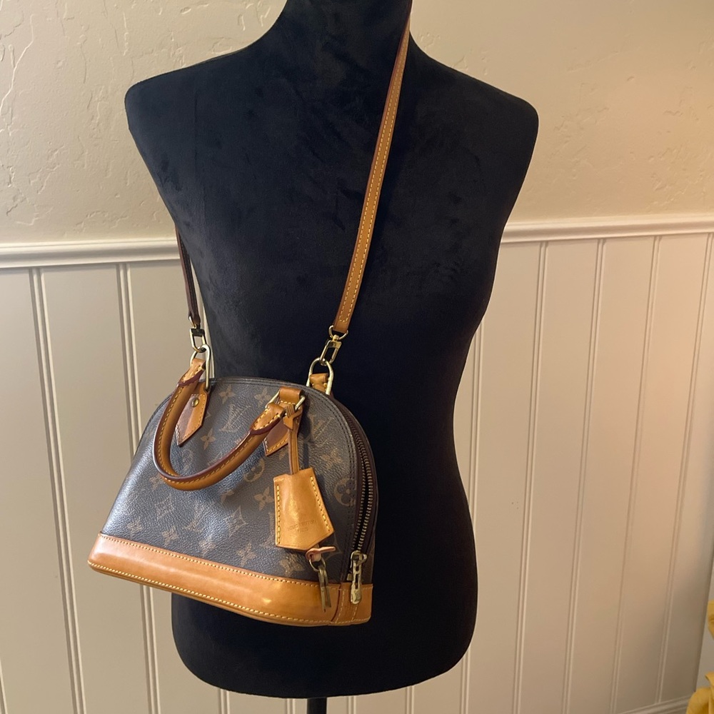 Louis Vuitton Alma BB preloved
